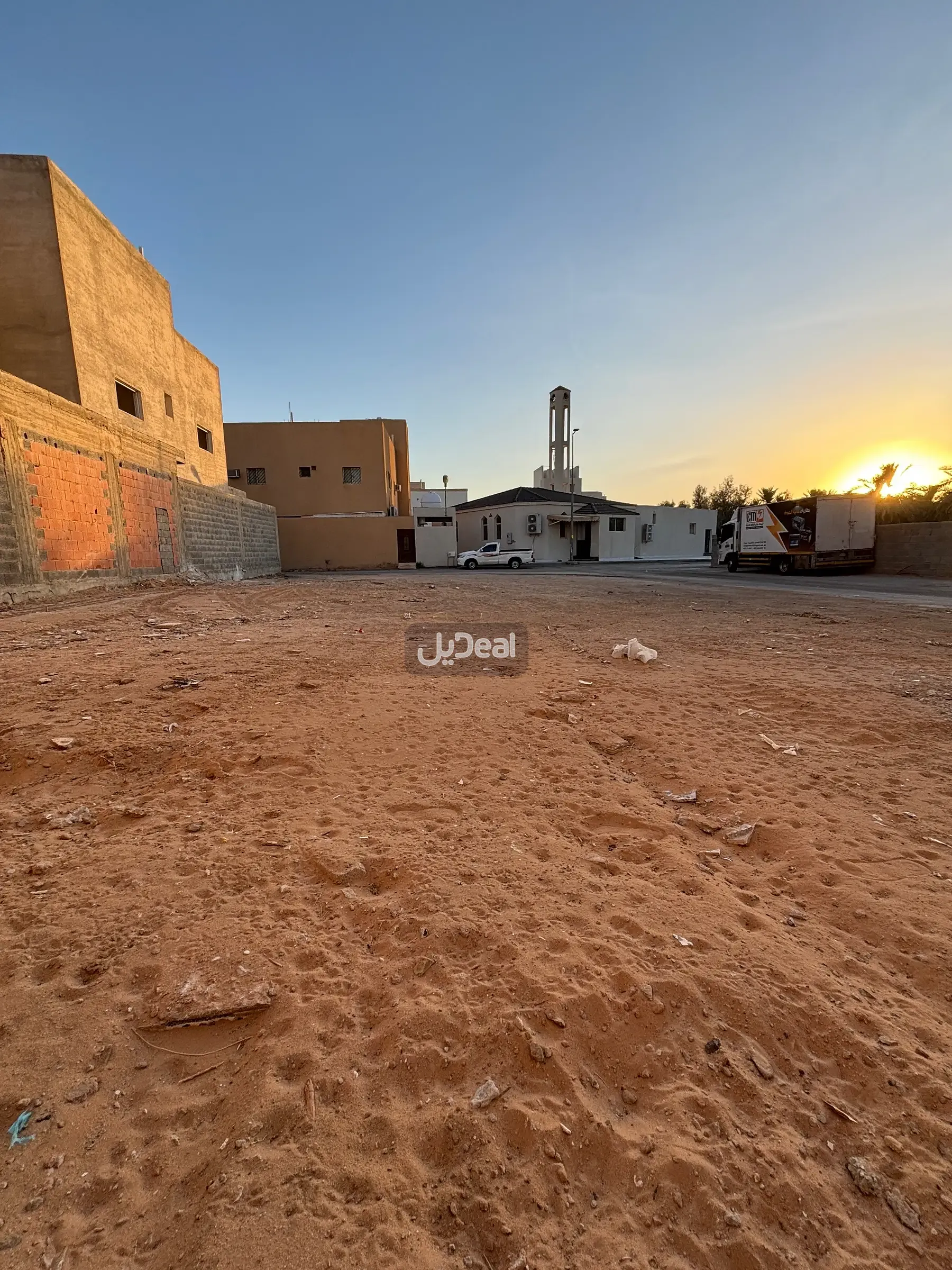 ارض للبيع