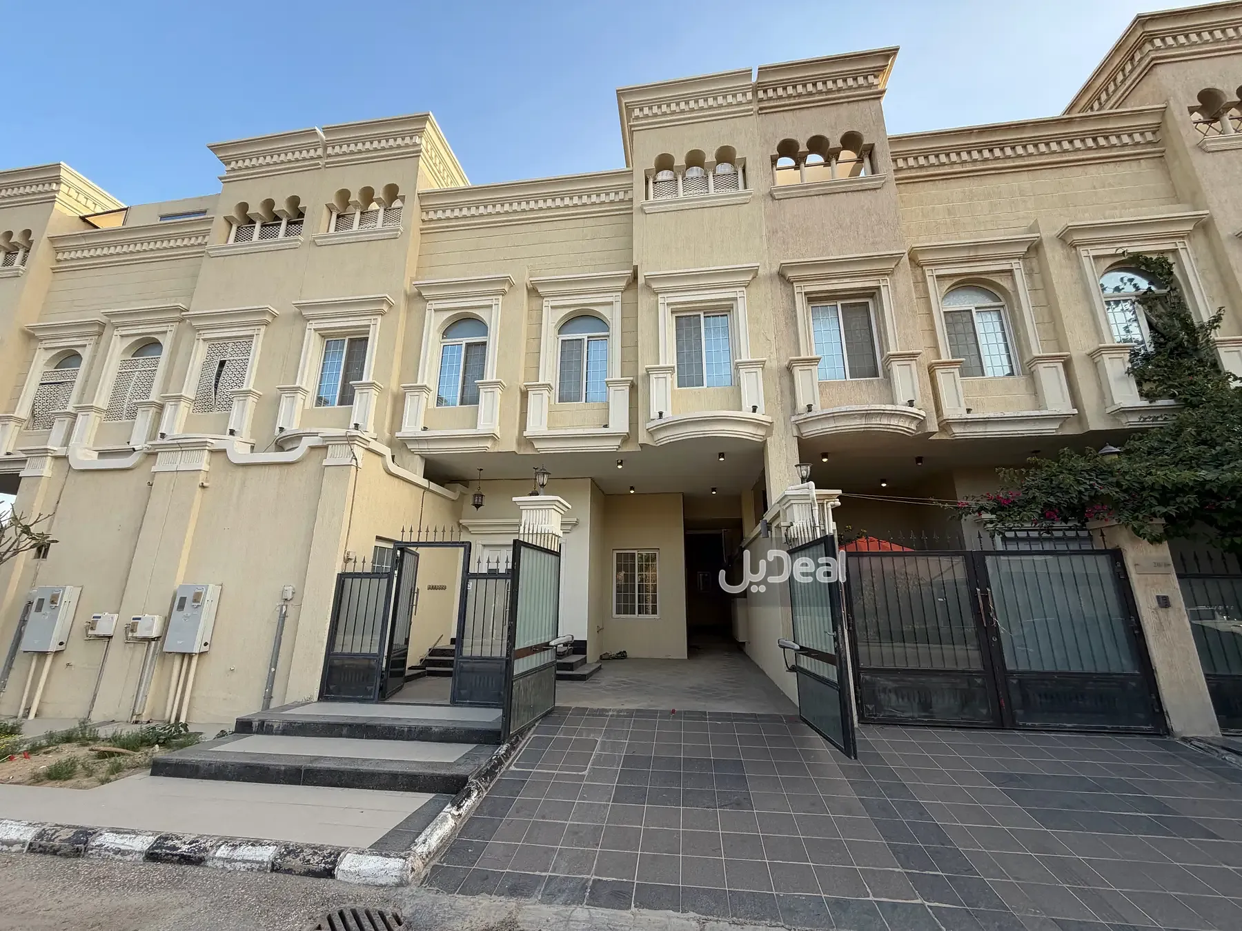 حي  الحزام الاخضر  بمدينة الخبر .