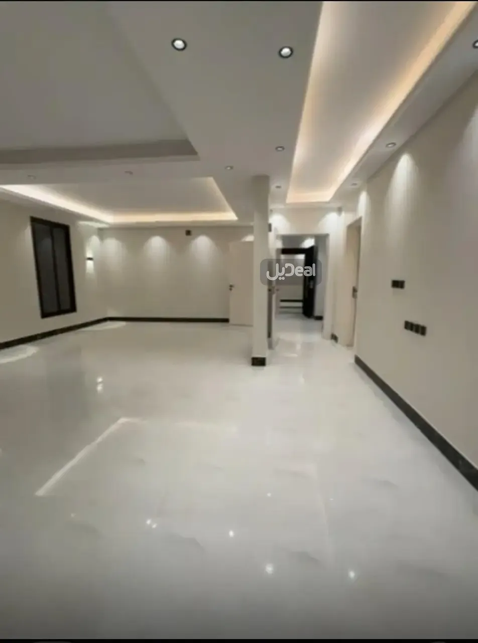 حي طويق بمدينة الرياض  مساحة الوحدة من الأرض 87.52 متر   وتختص من المنافع والأجزاء المشتركة بمساحة 60.84 متر