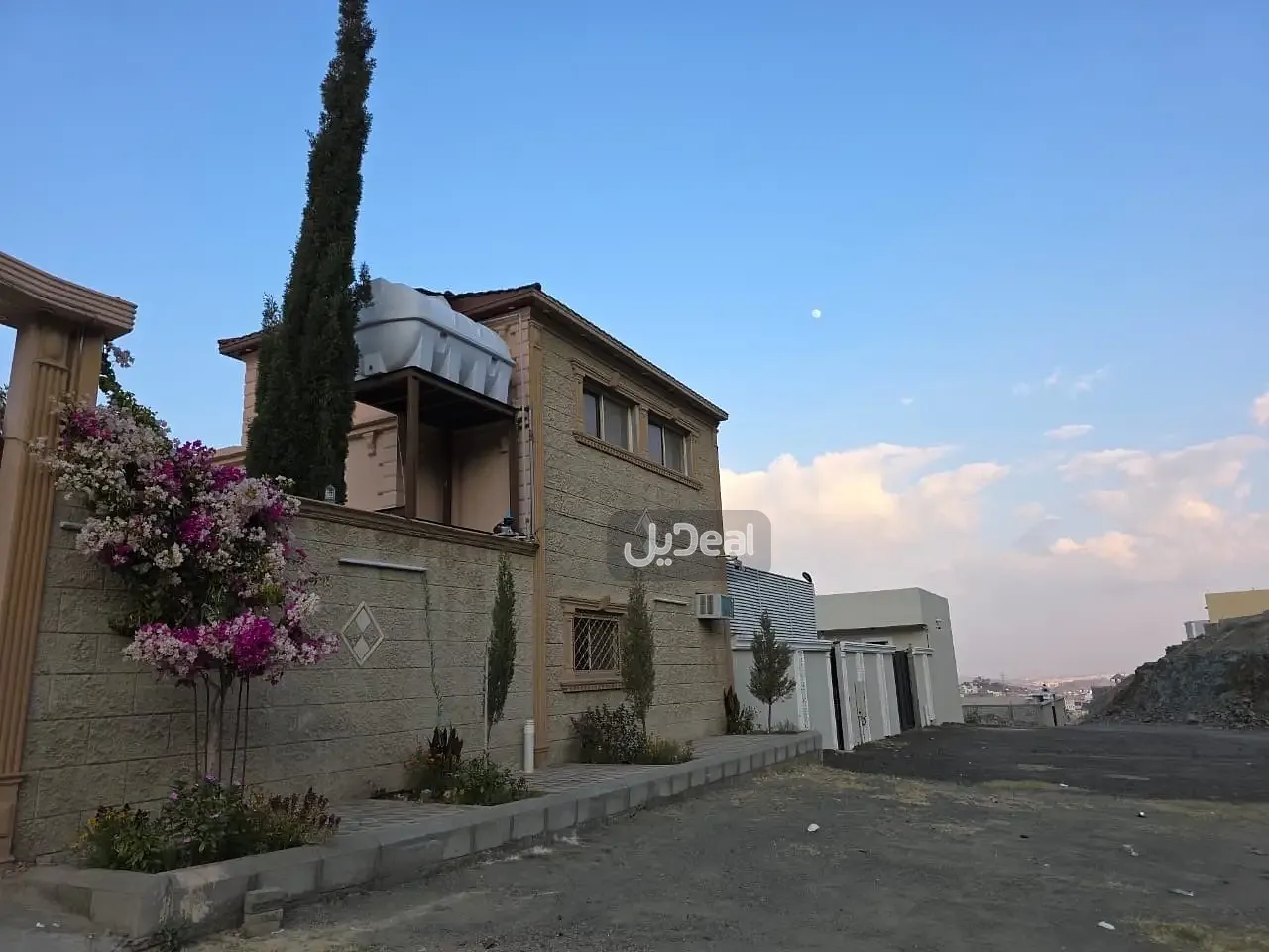 إستراحة للبيع