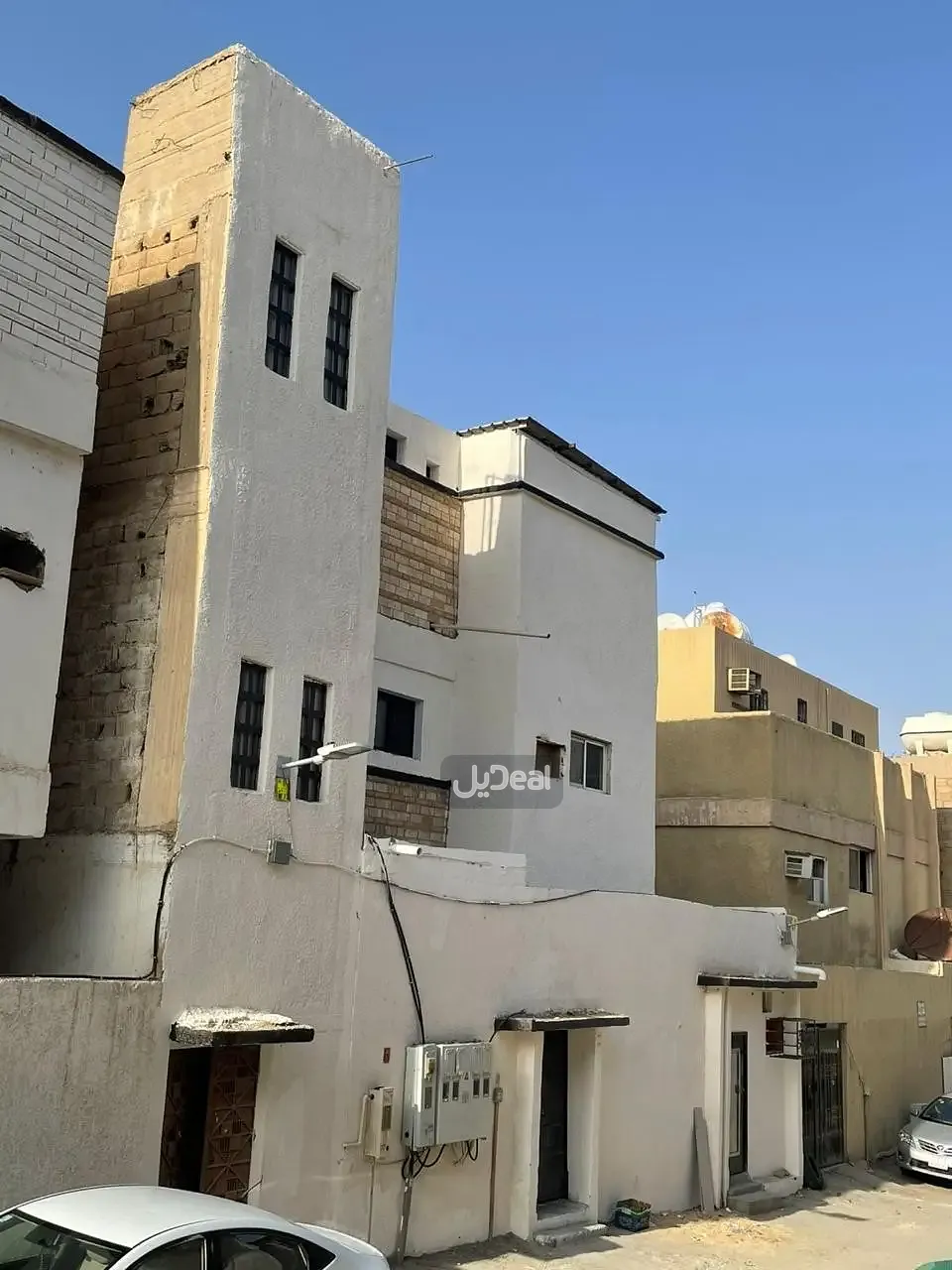 حي  ظهرة منفوحة  بمدينة الرياض .