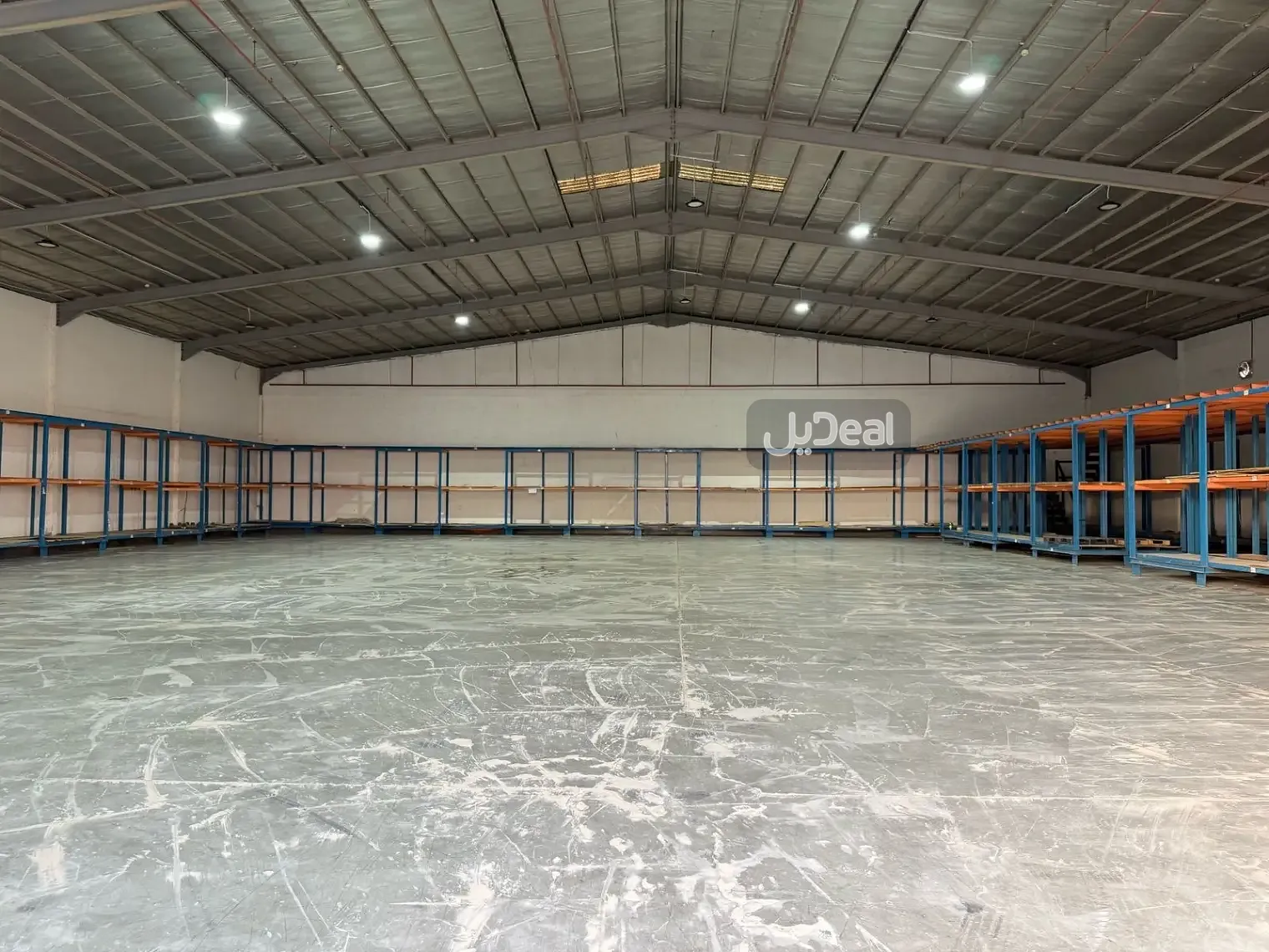 مستودع للإيجار