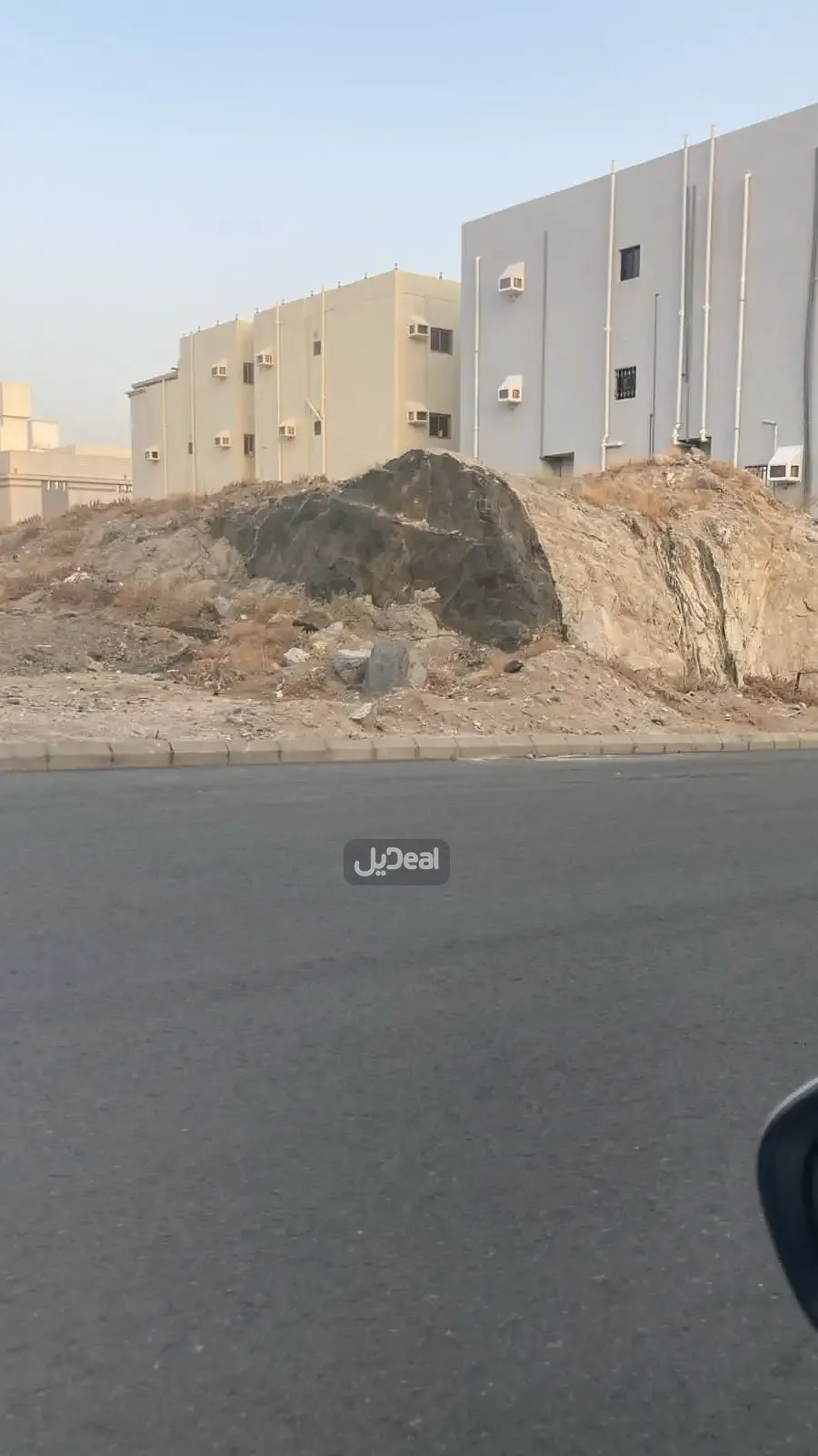ارض للبيع