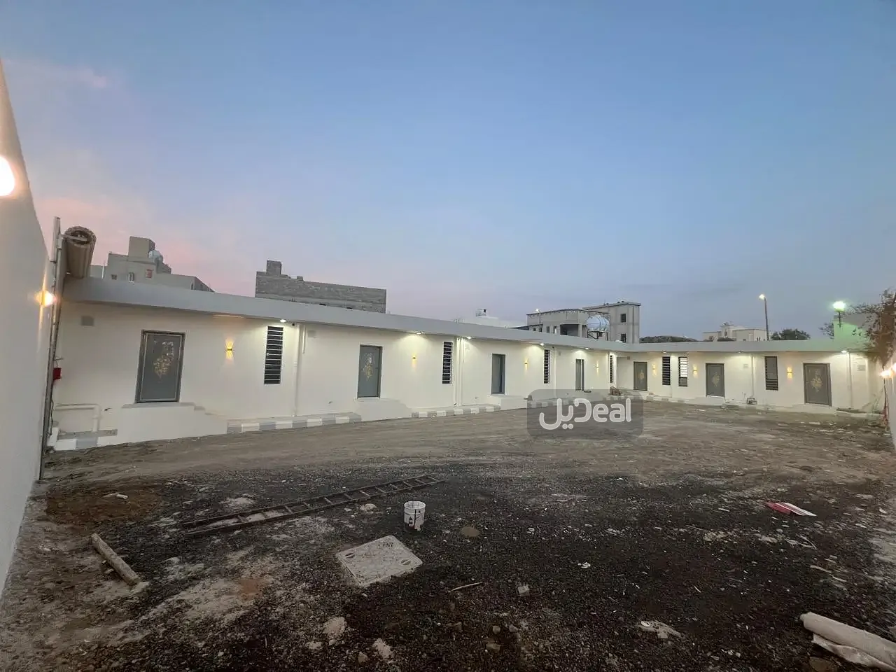 مجمع للإيجار