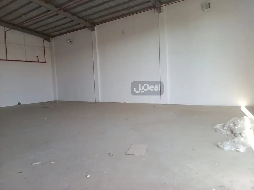 مستودع للإيجار