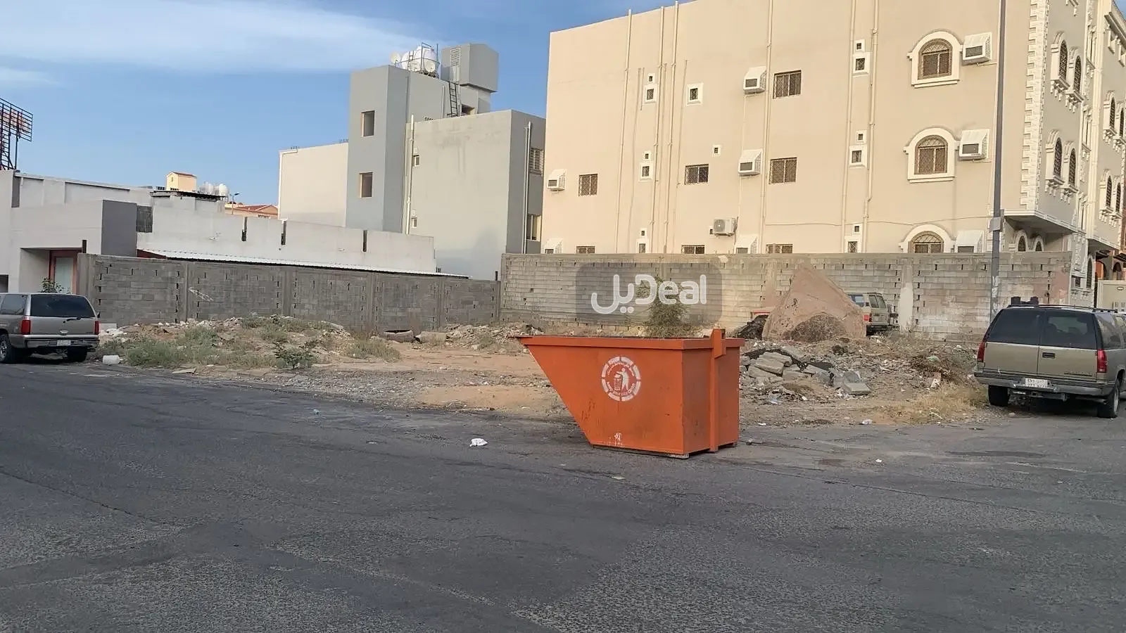 ارض للإيجار