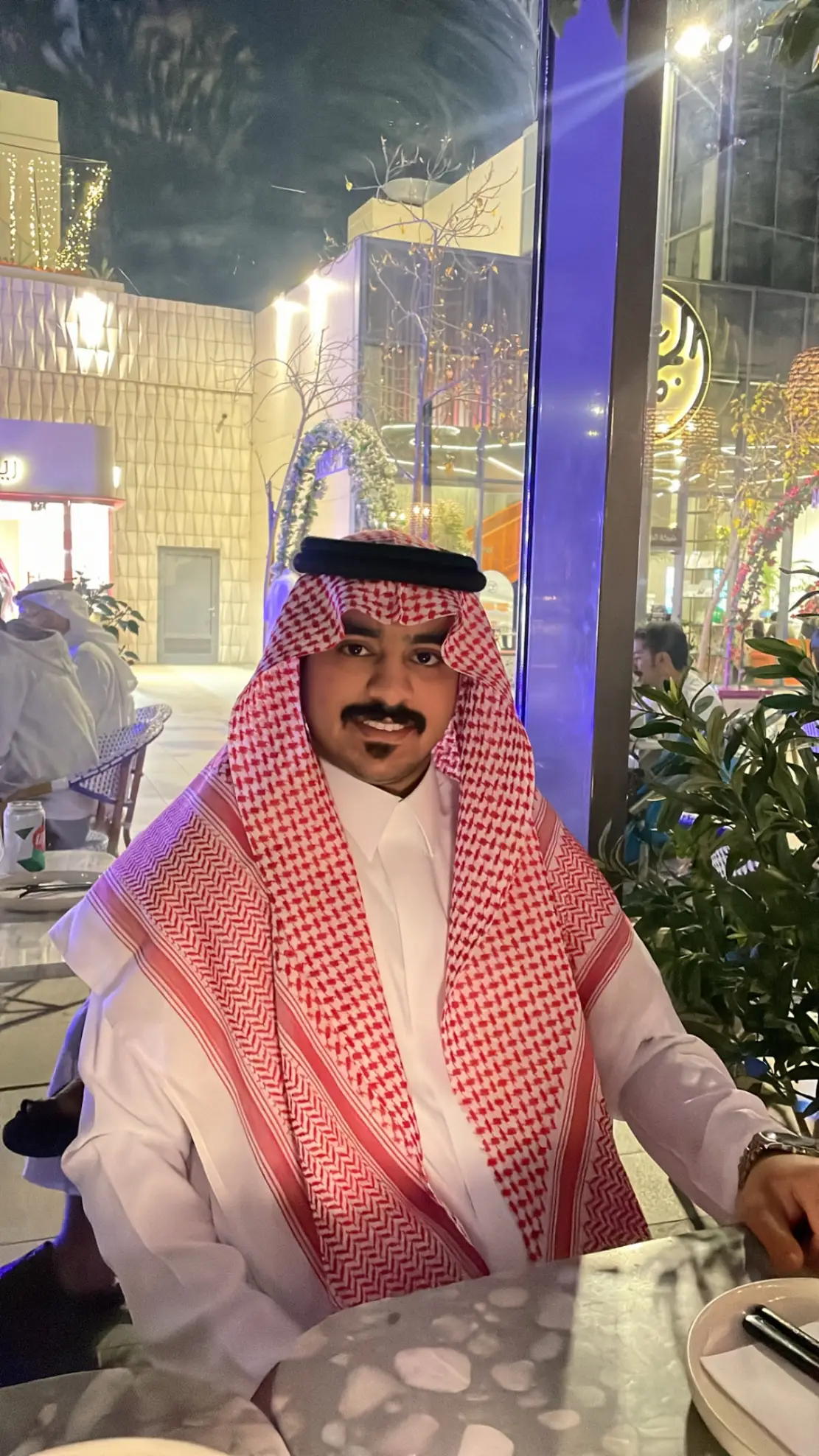 الوسيط العقاري : مشعل عبدالرحمن القحطاني